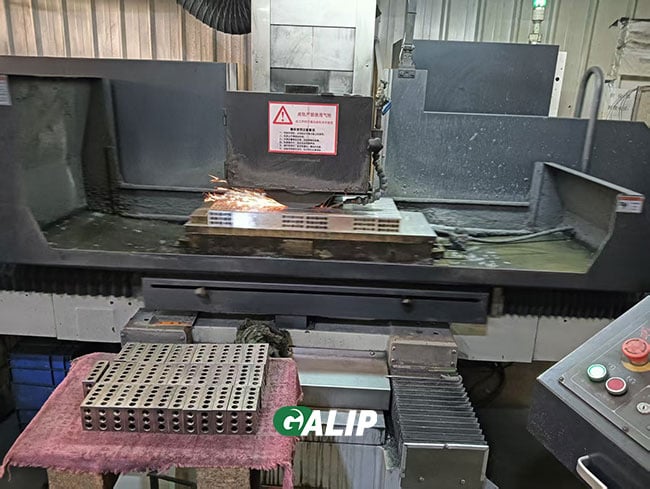 Galip Block workshop, Polishing