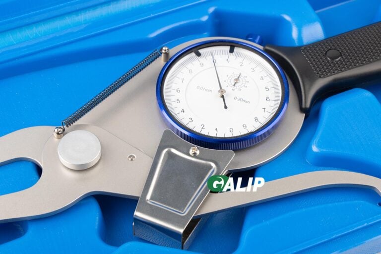 External Dial Caliper Gauge, 0-20mm Range, 0.01mm Graduation, blue box